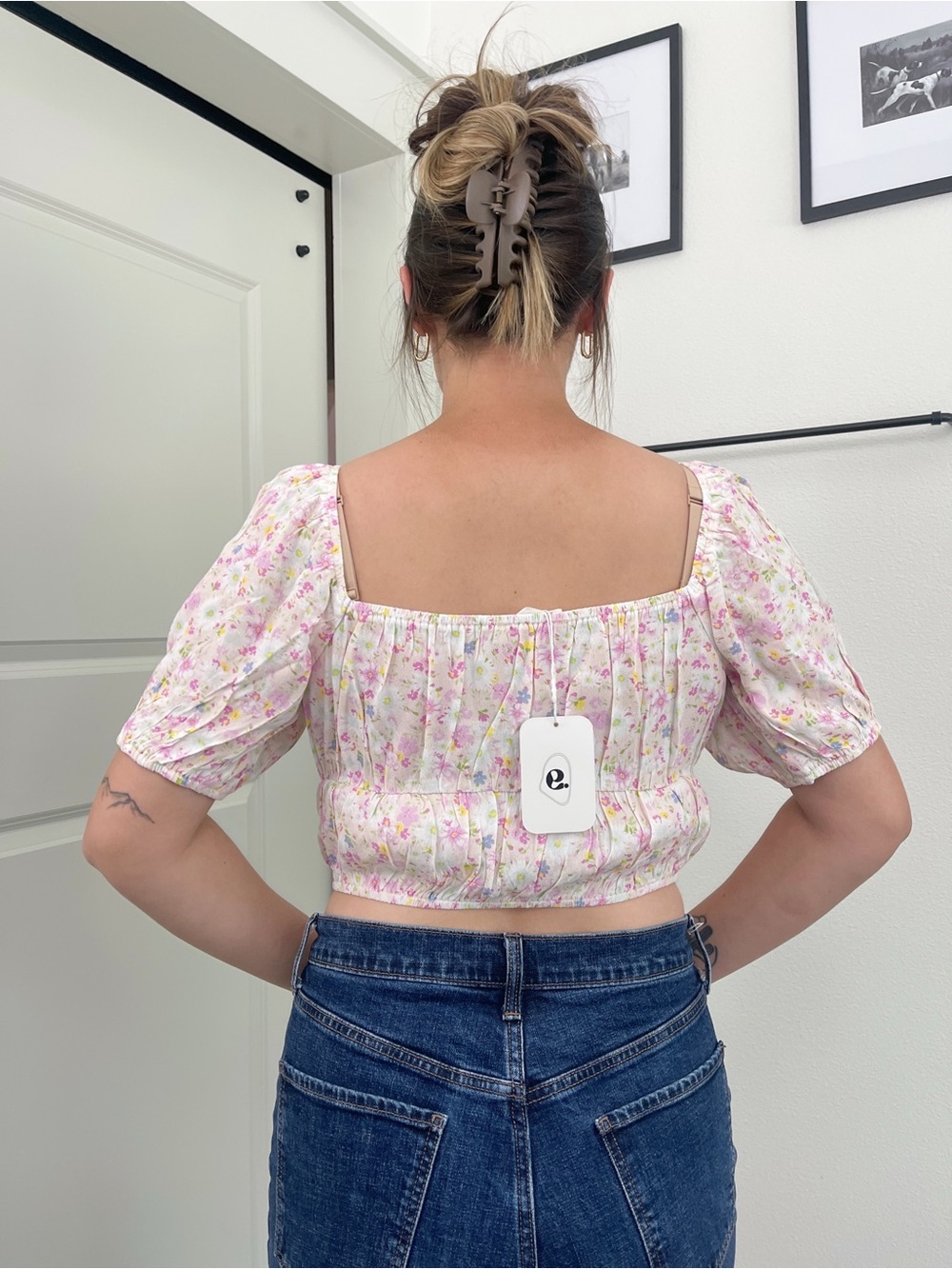 NWT 🏷️ Elodie by Anthropologie Floral Puff-Sleeve Crop Top in Light Pink - Picture 6 of 6